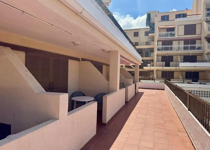 Golden Mile Getaway - Americas Tenerife شقة